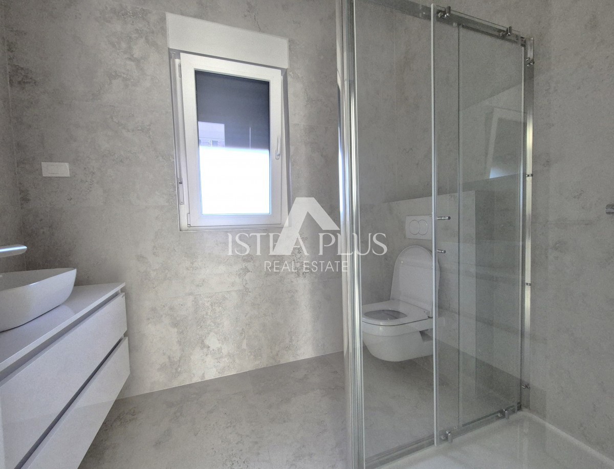 Istria, zona Parenzo a 2 km dal mare - Appartamento al piano terra 88m2 con giardino - NUOVA COSTRUZIONE