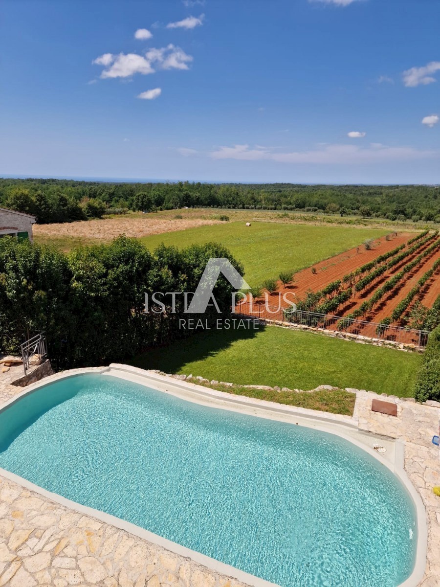 Autentica villa in pietra ai margini del luogo VISTA MARE !!