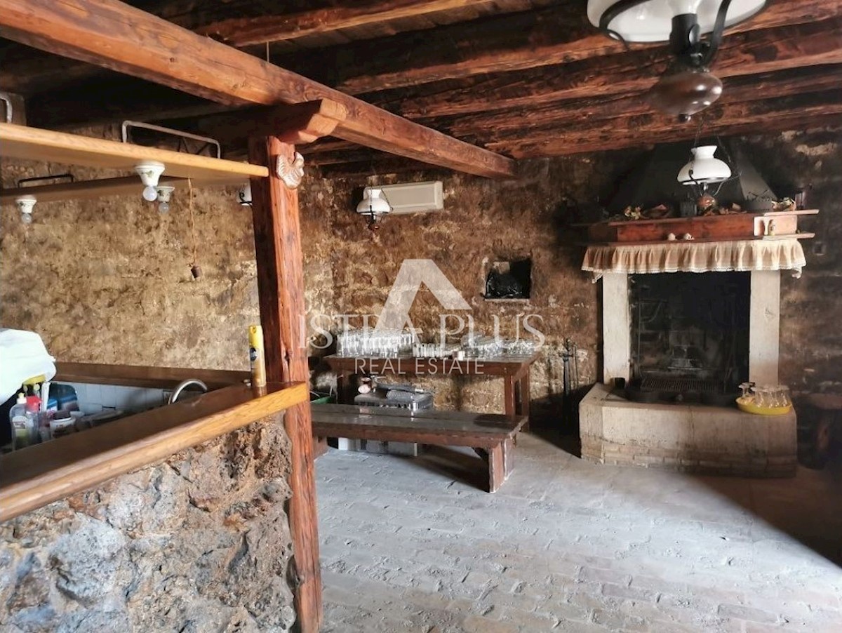 Casa in pietra - zona Orsera