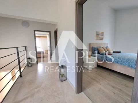 Moderna e spaziosa villa indipendente con vista sul mare aperto