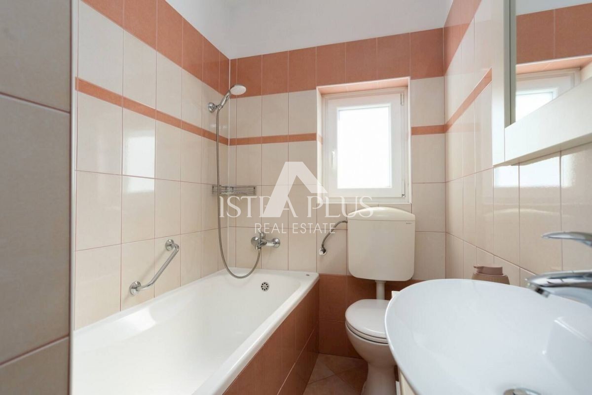 Casa a schiera con piscina - nei dintorni di Parenzo