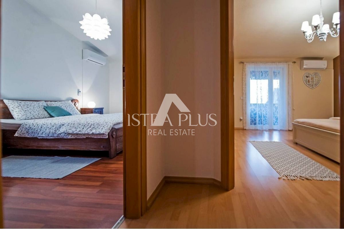 Casa a schiera con piscina - nei dintorni di Parenzo