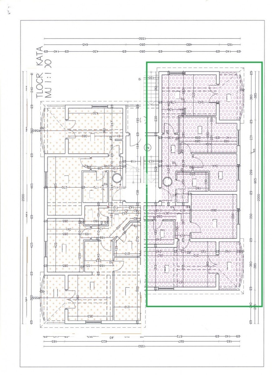 OPPORTUNITÀ!! Ampio appartamento di 104,86 m2 - diviso in 2 appartamenti più piccoli e un cortile!! 2 km dal mare