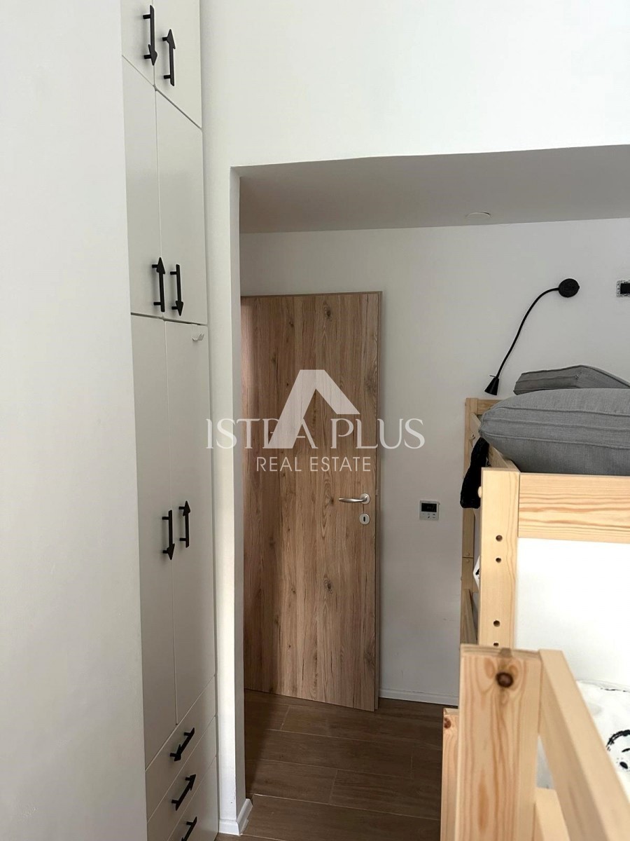 Appartamento completamente ristrutturato al 3° piano - Červar Porat