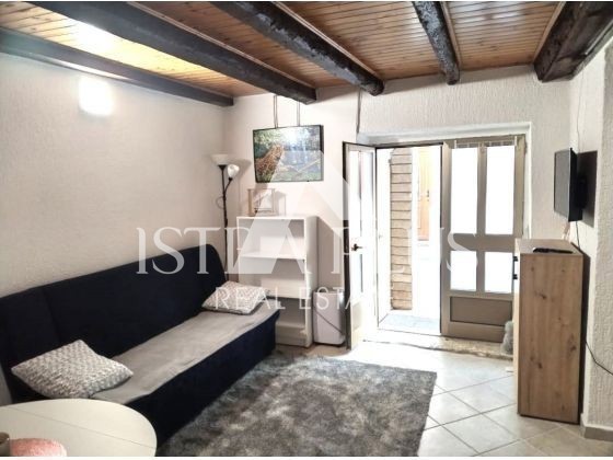 Poreč area 2km dal mare,casa con 2 apartamenti