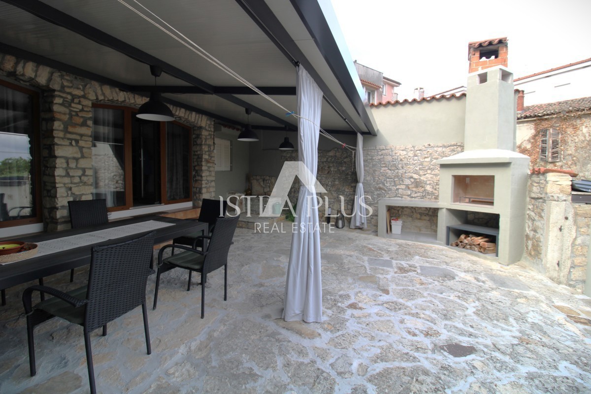 Casa a schiera in pietra ristrutturata - Comune di Visinada