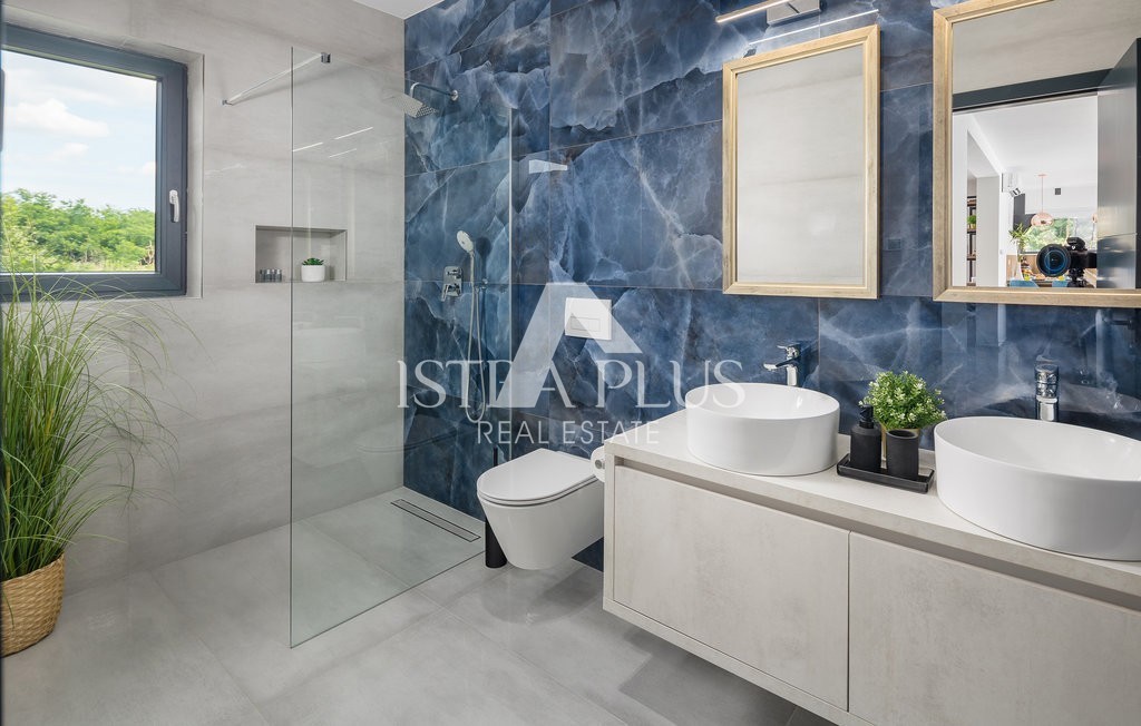 Imponente villa di architettura e design moderni vicino a Žminj