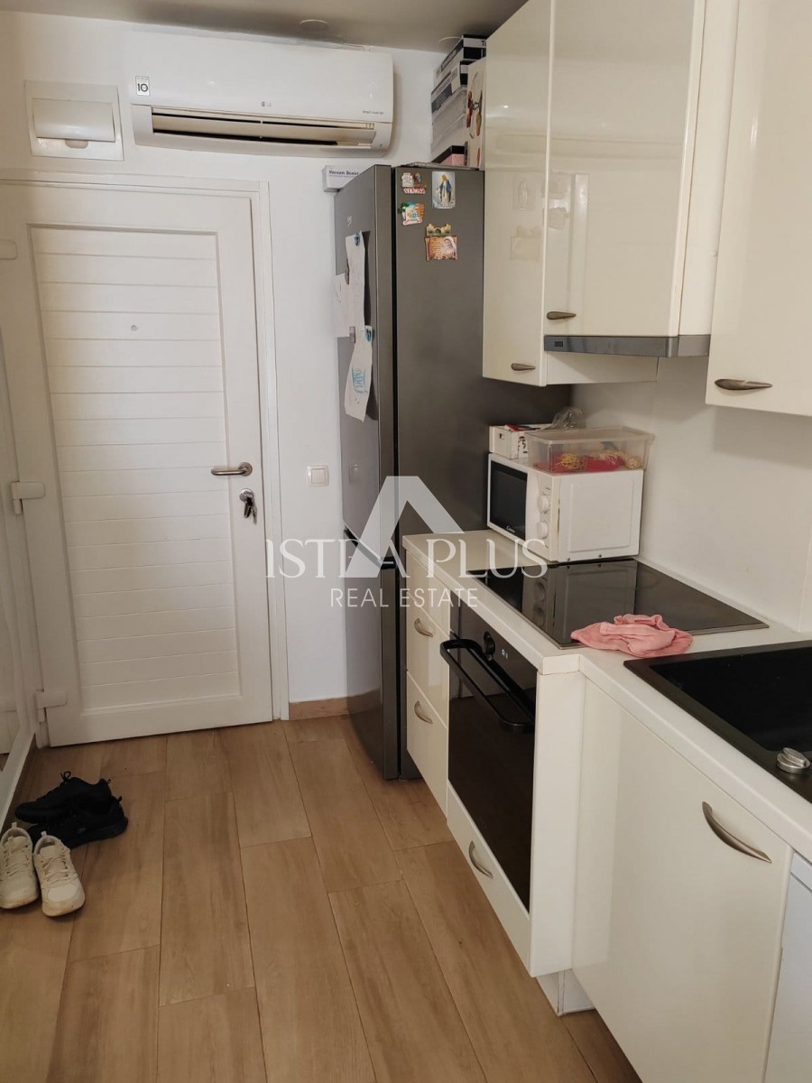 Poreč,Červar-Porat apartamento 2. Piano , 300m dal mare