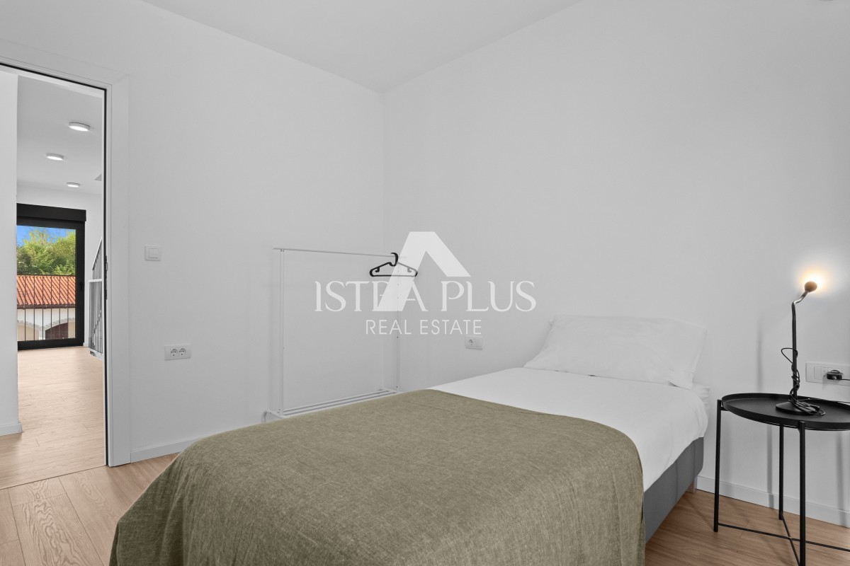 Istria, Parenzo - moderna casa bifamiliare di nuova costruzione vicino al centro di Parenzo!!