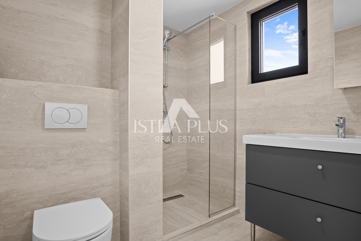 Istria, Parenzo - moderna casa bifamiliare di nuova costruzione vicino al centro di Parenzo!!