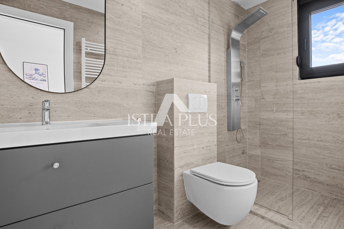 Istria, Parenzo - moderna casa bifamiliare di nuova costruzione vicino al centro di Parenzo!!