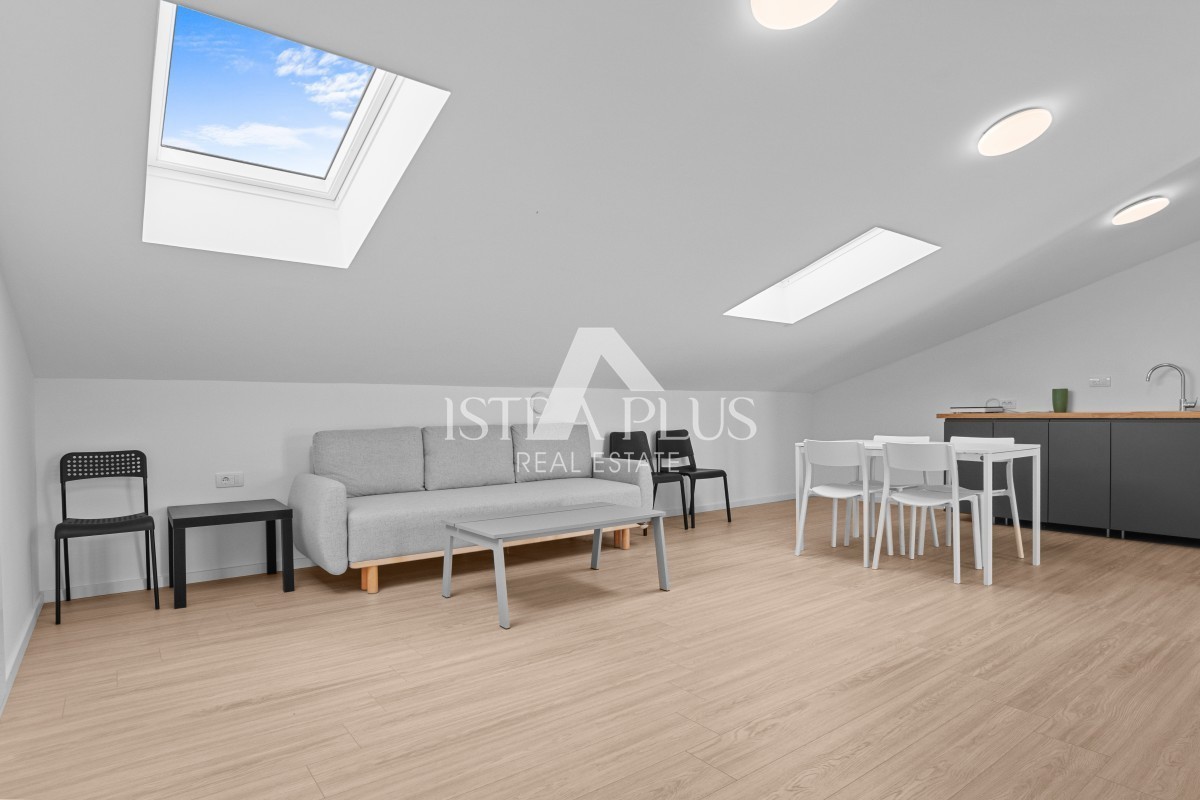 Istria, Parenzo - moderna casa bifamiliare di nuova costruzione vicino al centro di Parenzo!!