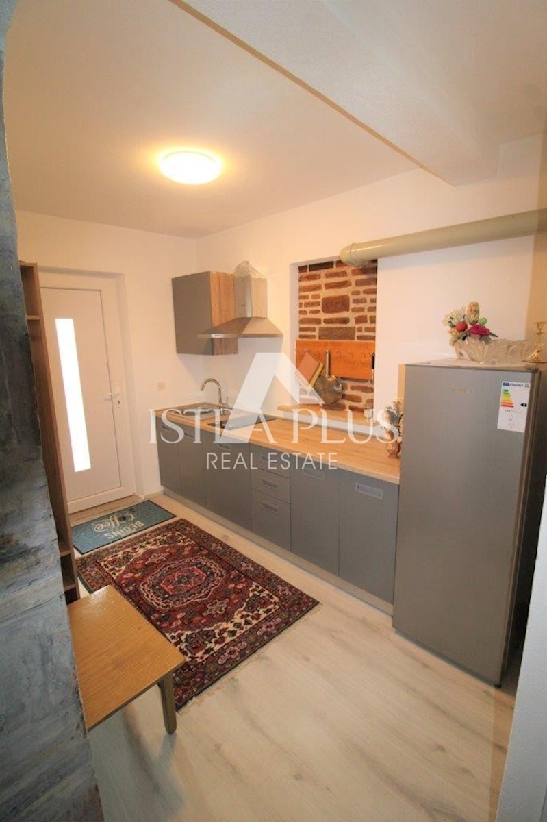 Casa bifamiliare con garage a 1500m dal mare