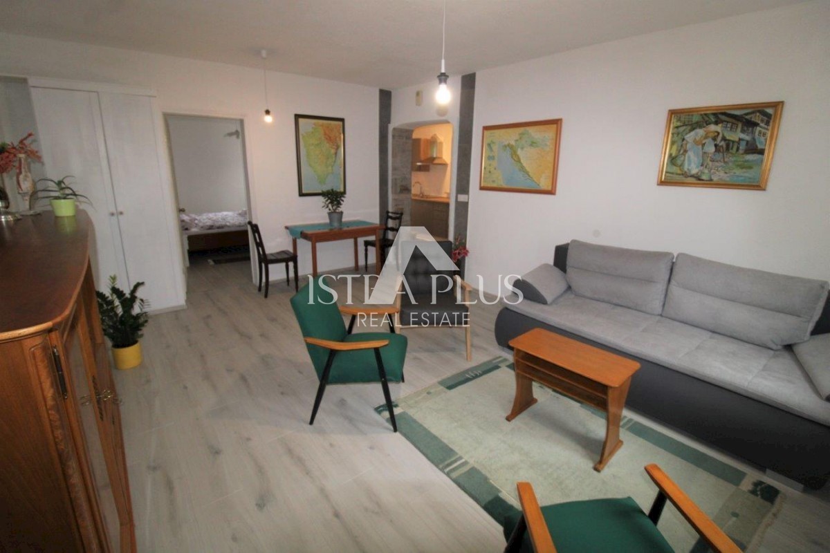 Casa bifamiliare con garage a 1500m dal mare