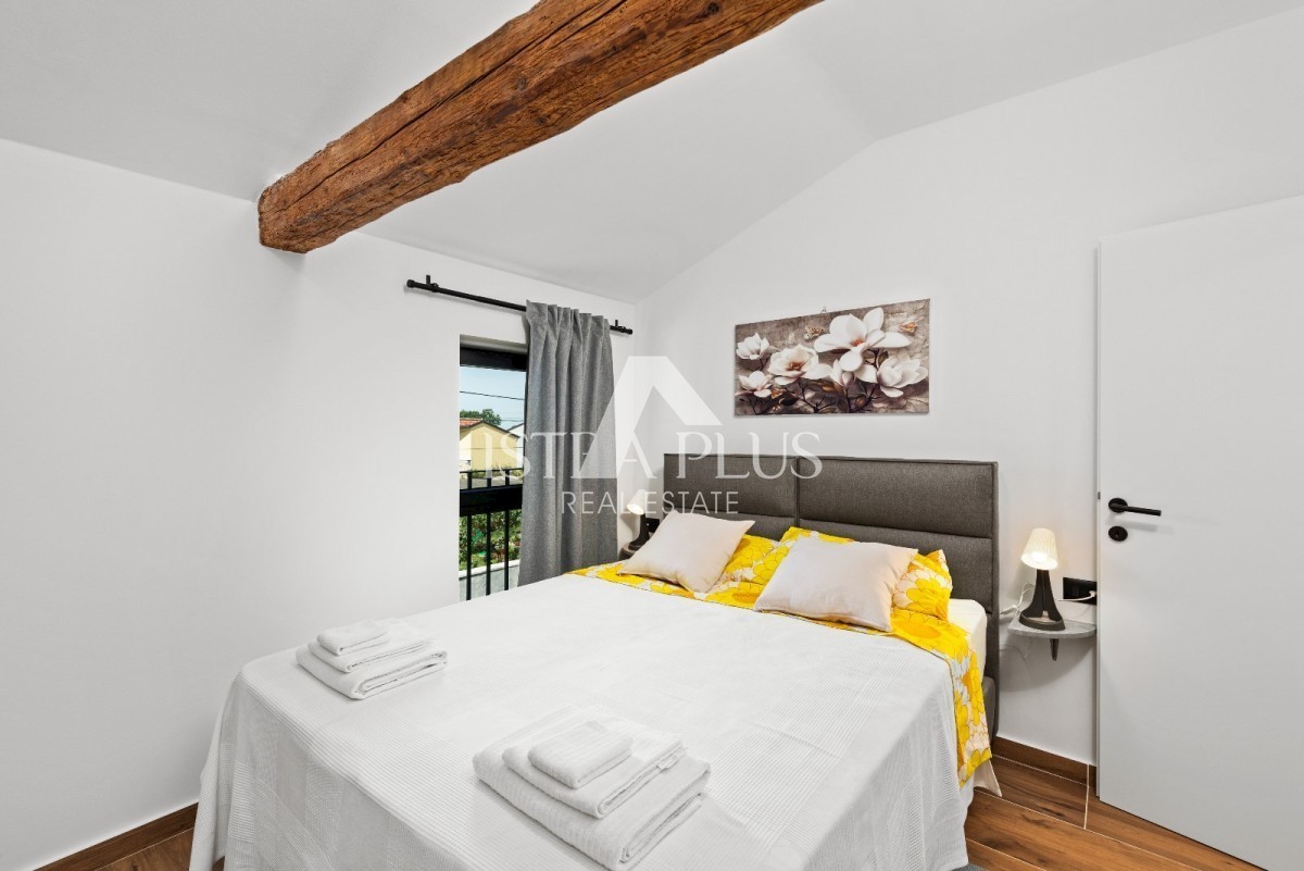 Casa indipendente in pietra nelle vicinanze di Parenzo
