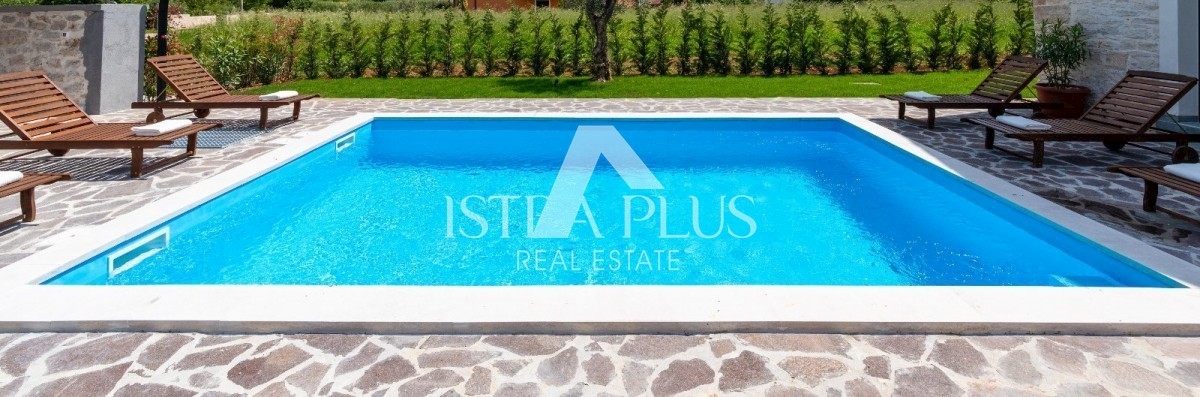 Casa indipendente in pietra nelle vicinanze di Parenzo