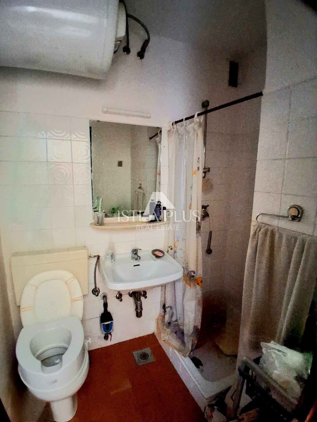 Opportunita!Apartamento 1. piano 150m dam mare