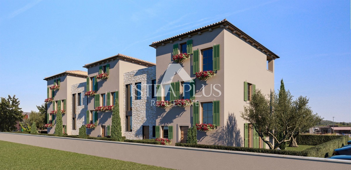 Moderna casa familiare con cortile - Parenzo