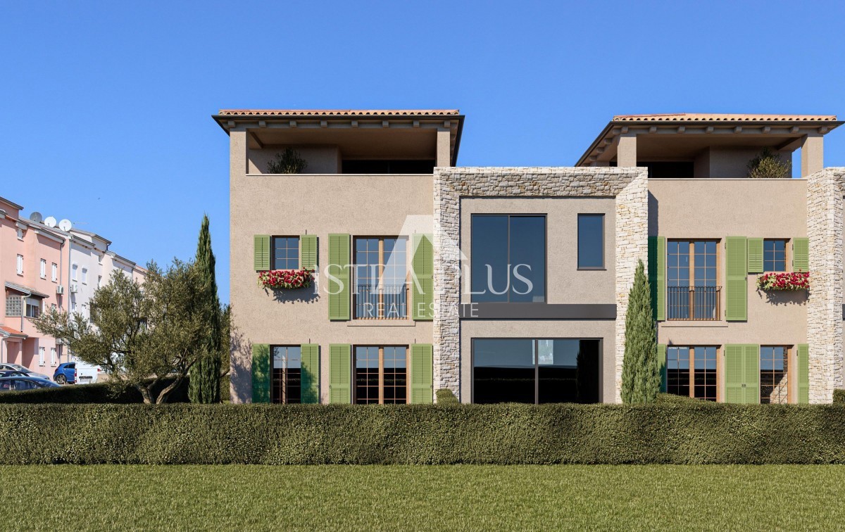 Moderna casa familiare con cortile - Parenzo