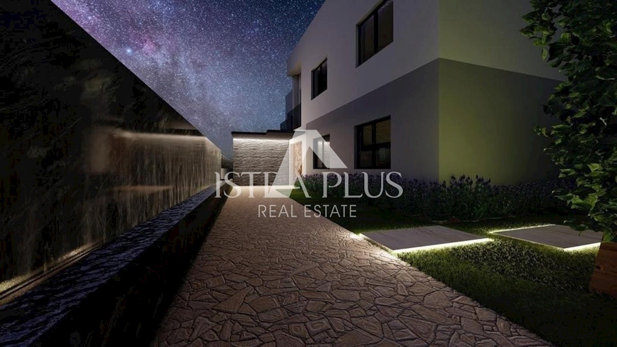 Nuovo appartamento al piano terra con piscina - Zona di Parenzo - Appartamento A