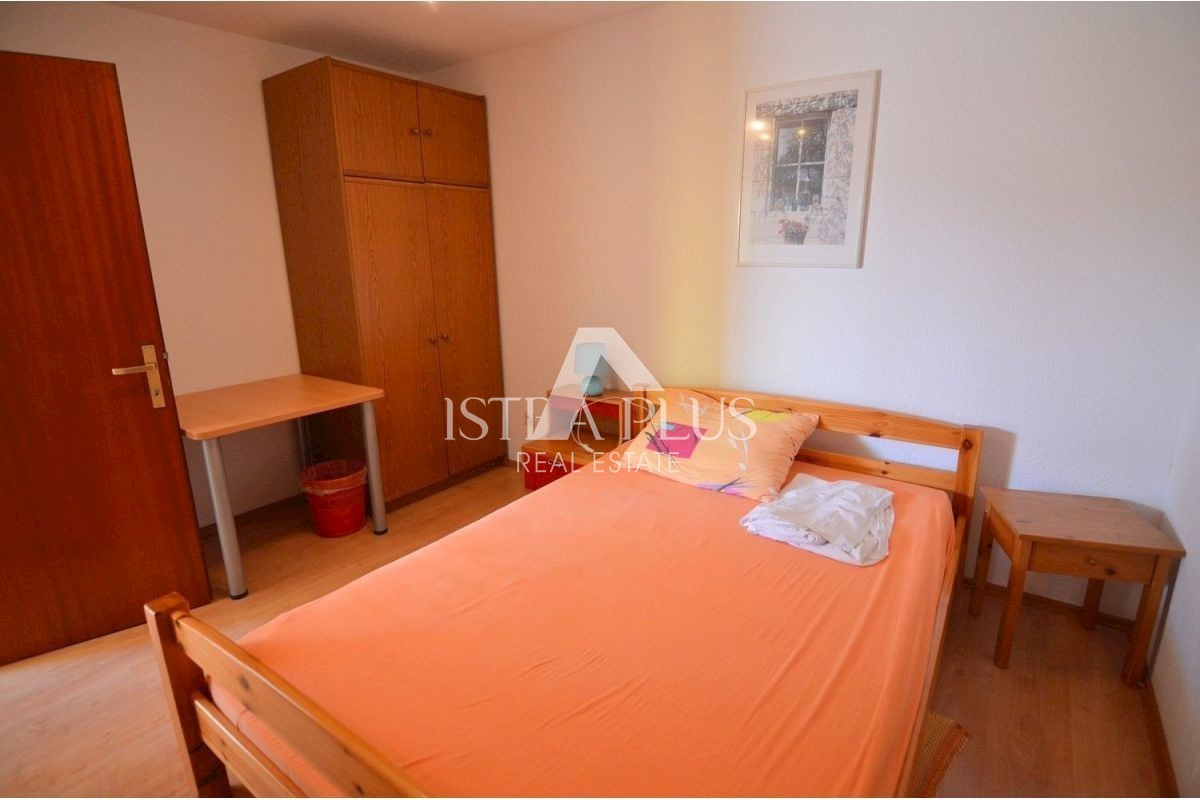 Tenuta con 2 case in vendita - Parenzo