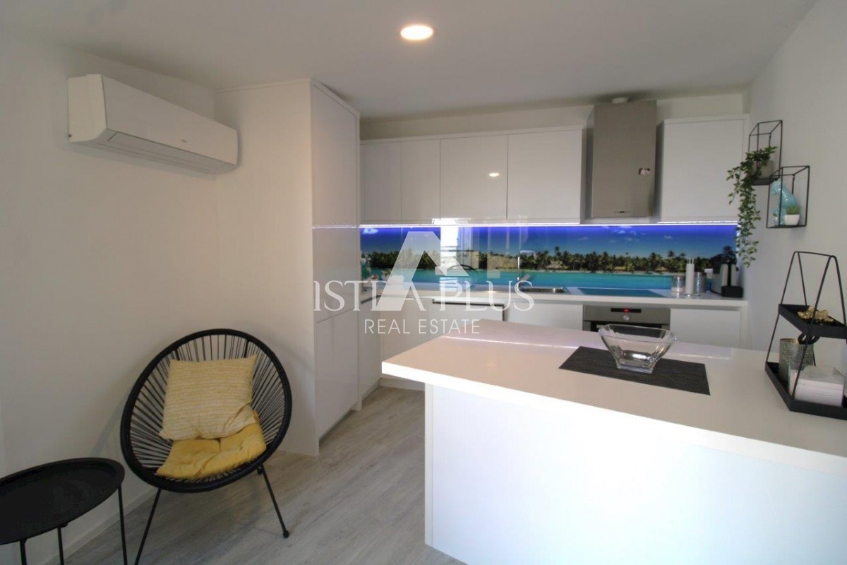 Casa di lusso nel centro di Parenzo con 3 appartamenti distribuiti su 3 piani