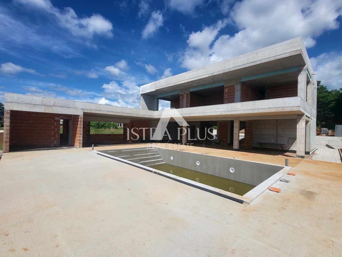 Villa di lusso con piscina - zona Parenzo