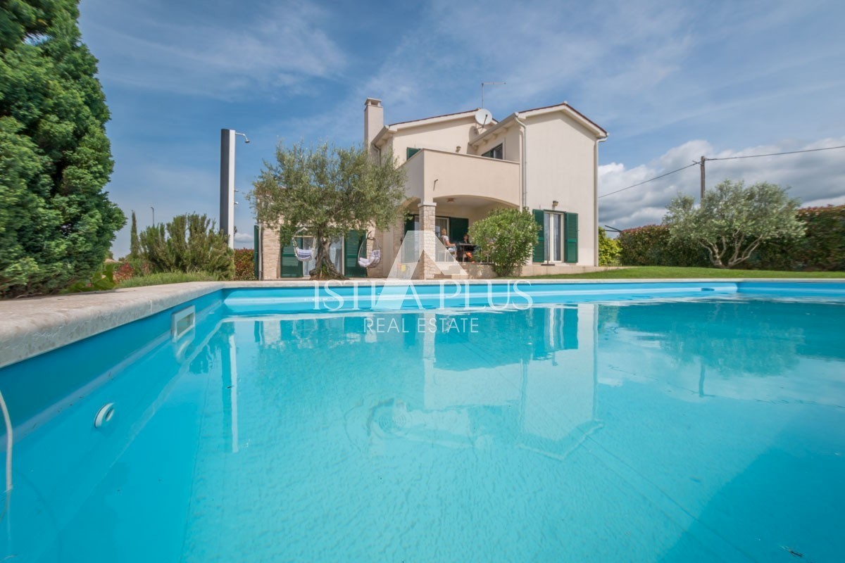 Zona di Parenzo, casa mediterranea con piscina!