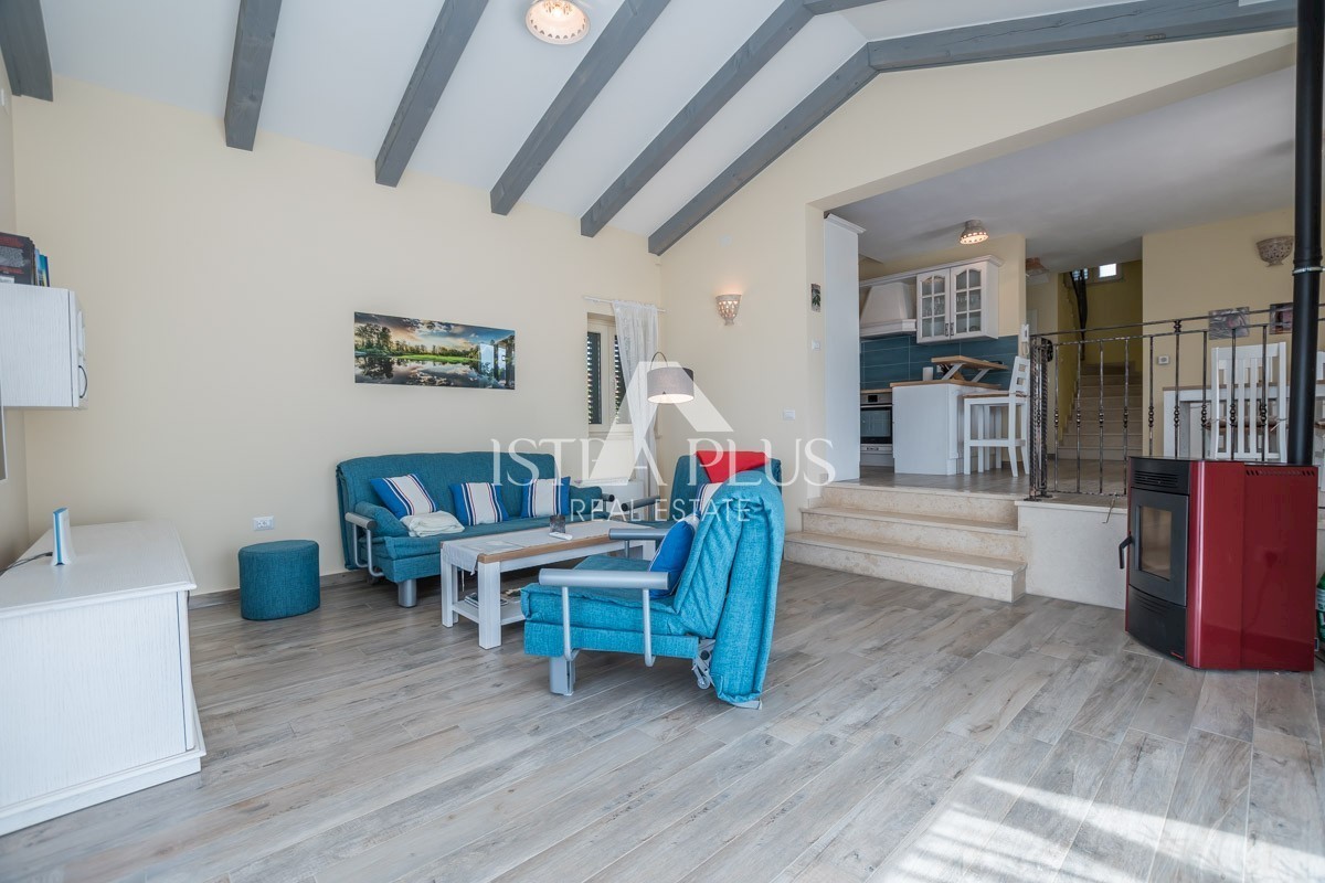 Zona di Parenzo, casa mediterranea con piscina!