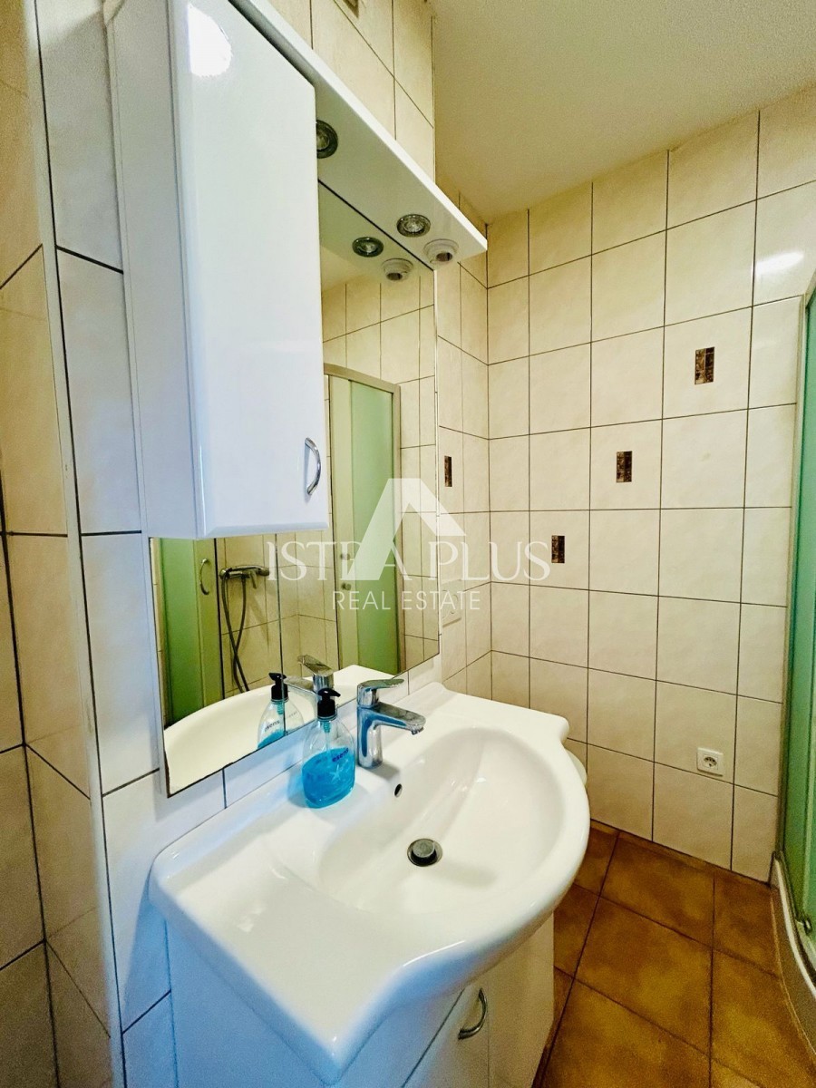 Istria, Cittanova - Appartamento vicino al centro 600m, piano terra con 2 camere da letto