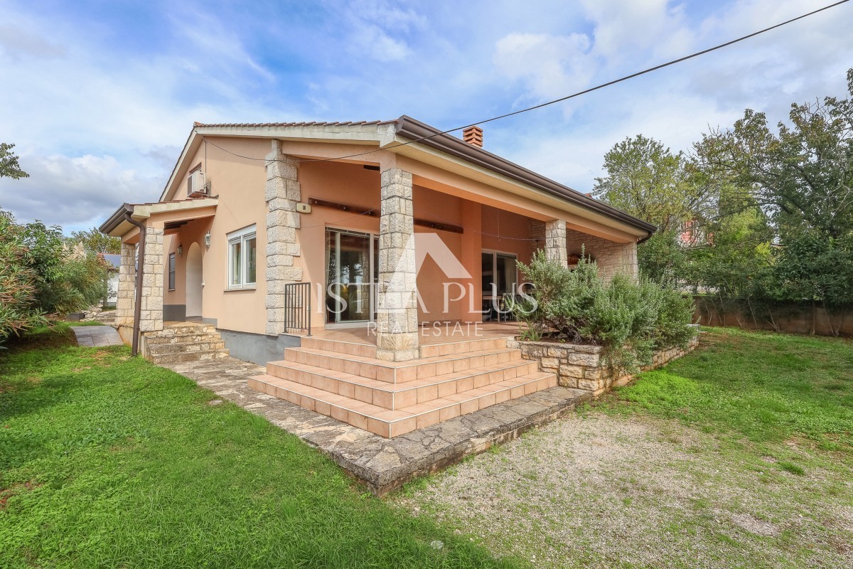 Istria, zona Parenzo - Casa indipendente con vista mare!!