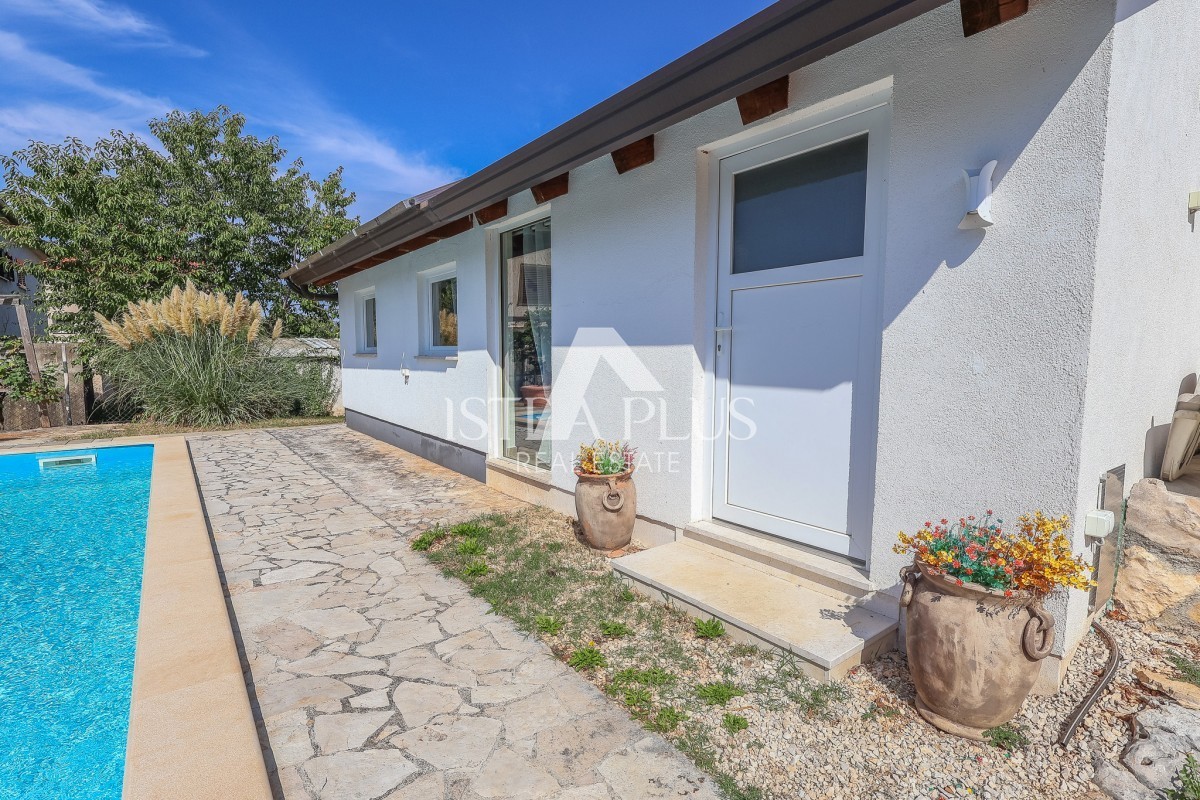 Istria, zona Parenzo - Casa indipendente con vista mare!!