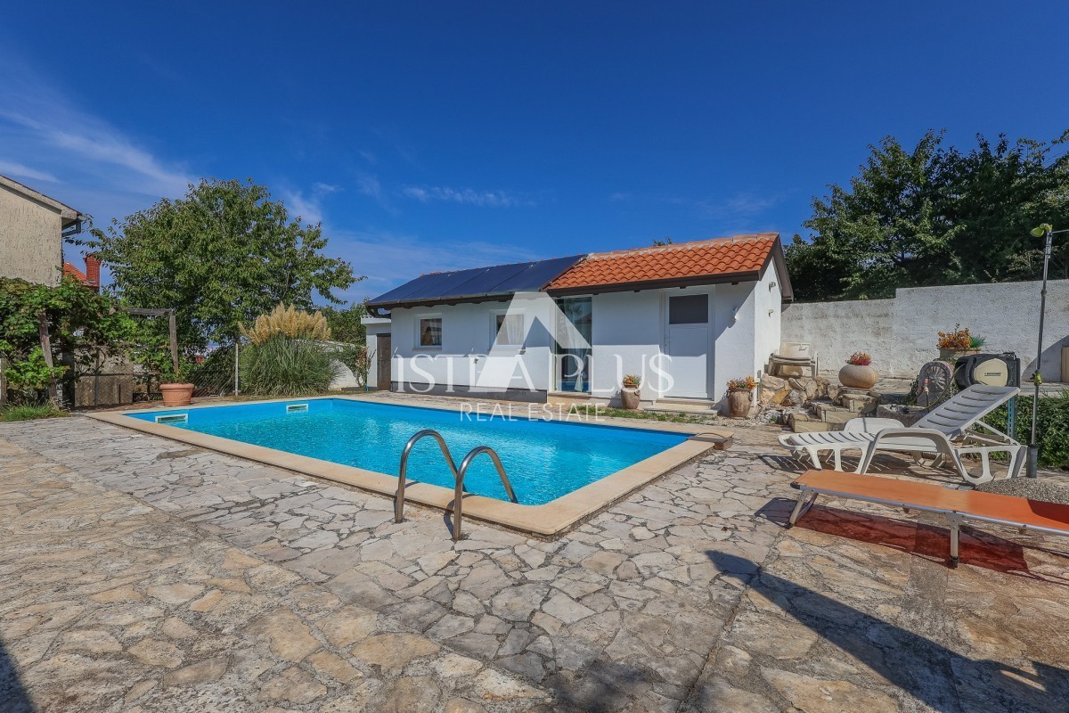 Istria, zona Parenzo - Casa indipendente con vista mare!!