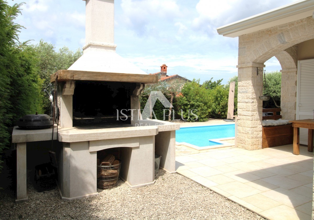 Istria, Parenzo Bella casa indipendente in pietra con piscina a 7 km da Parenzo