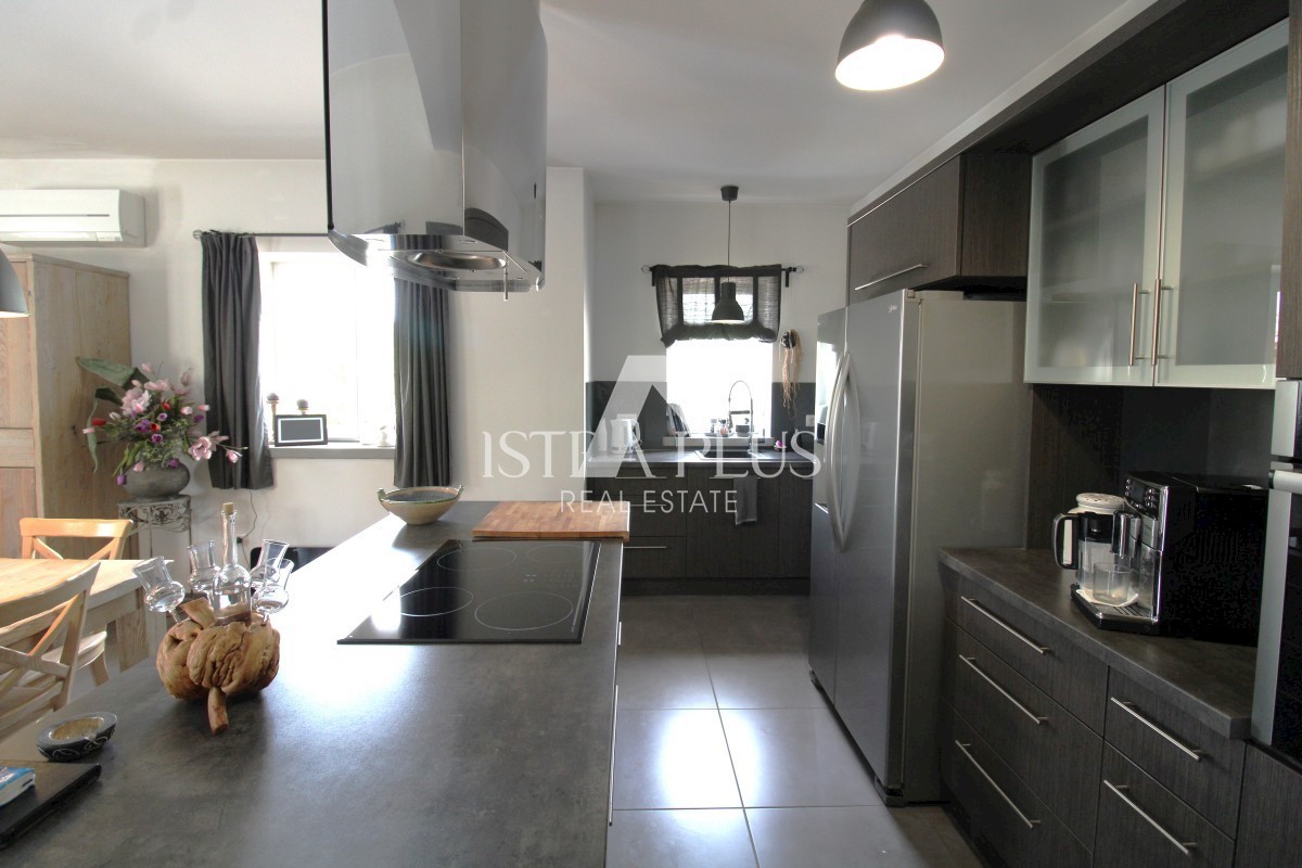 Istria, Parenzo Bella casa indipendente in pietra con piscina a 7 km da Parenzo