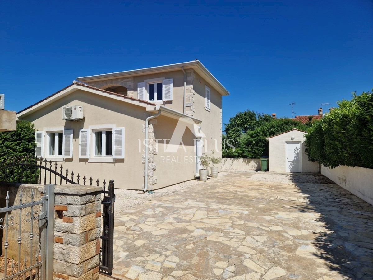 Istria, Parenzo Bella casa indipendente in pietra con piscina a 7 km da Parenzo
