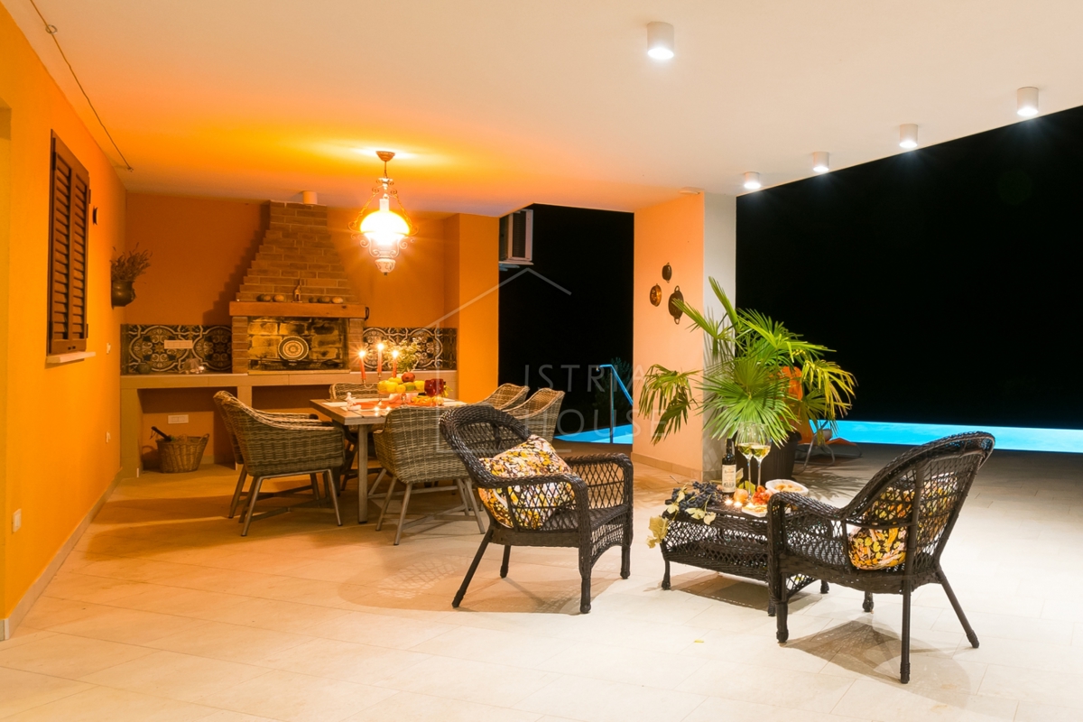 Svetvinčenat, dintorni, Villa con vista