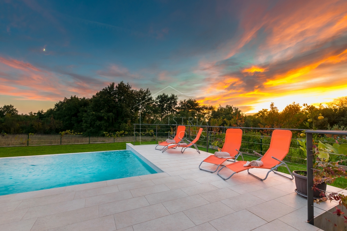 Svetvinčenat, dintorni, Villa con vista