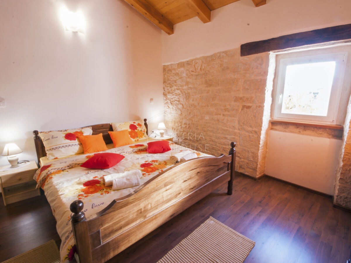 Rovigno, dintorni, casa istriana ristrutturata con piscina