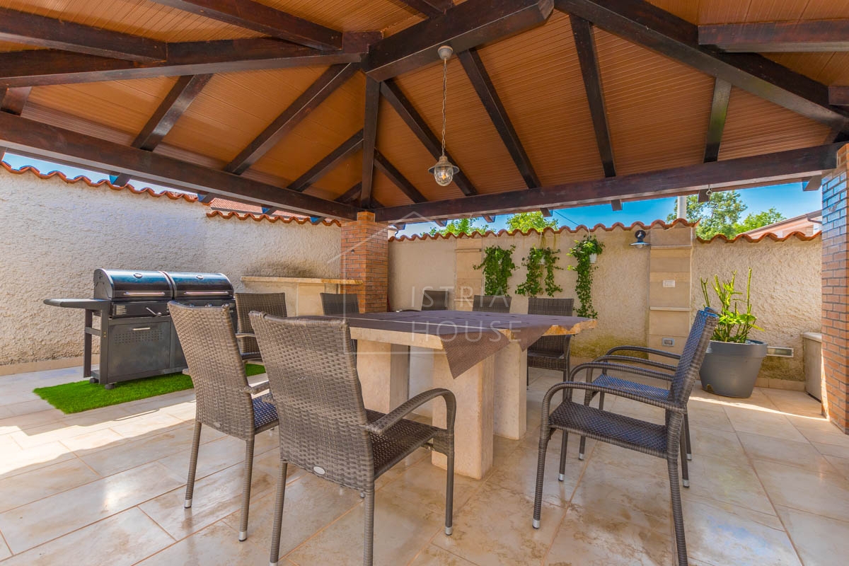 POREČ, dintorni - bella villa con piscina
