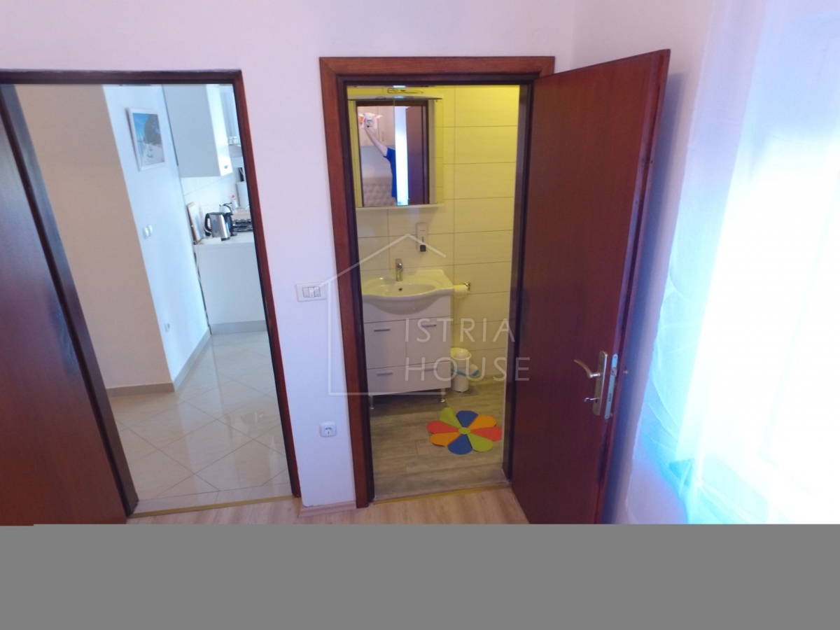Fasana, casa con appartamenti stabiliti