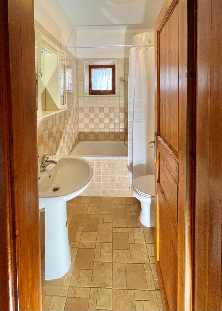 Rovigno, dintorni, casa in pietra ristrutturata con piscina