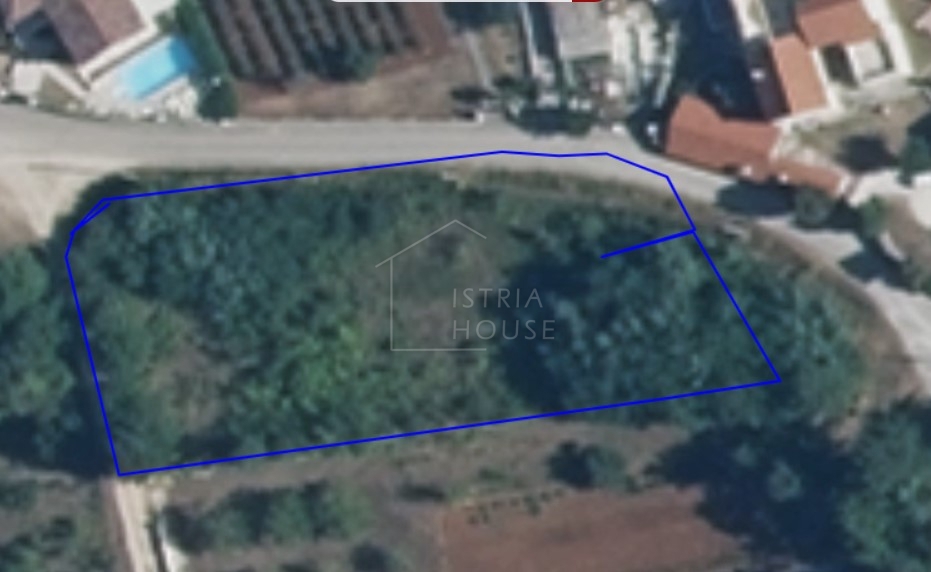 Žminj, dintorni, terreno edificabile più grande