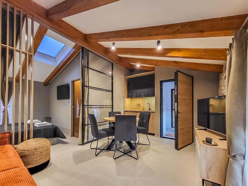 Valle, moderno appartamento ristrutturato in centro