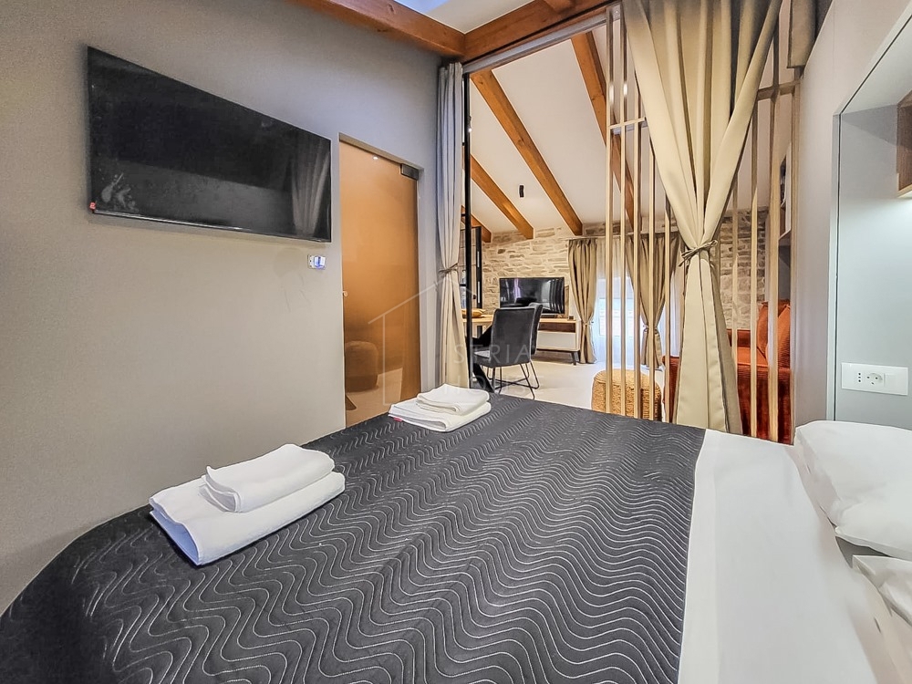 Valle, moderno appartamento ristrutturato in centro