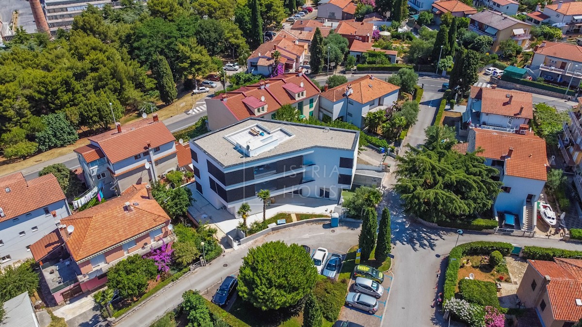 Rovigno, nuovo appartamento con vista sul centro storico e sul mare