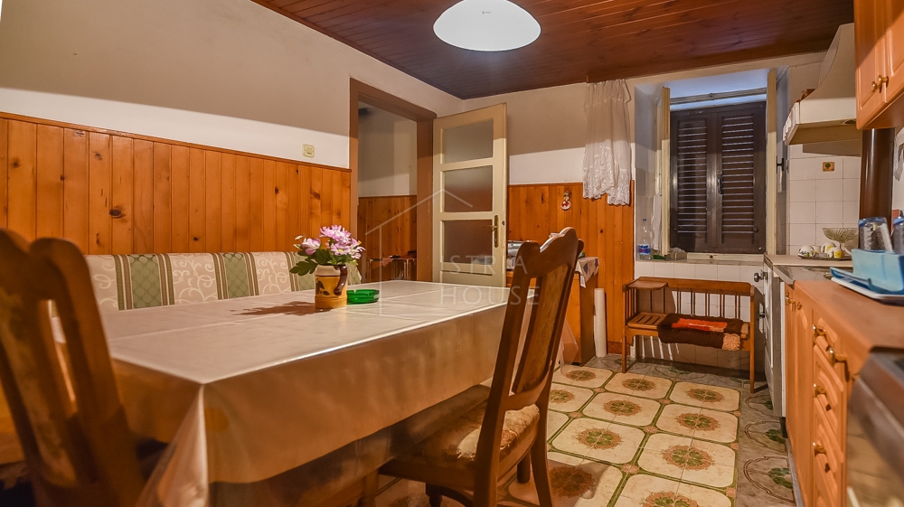 Svetvinčenat, dintorni, casa familiare con ampio giardino