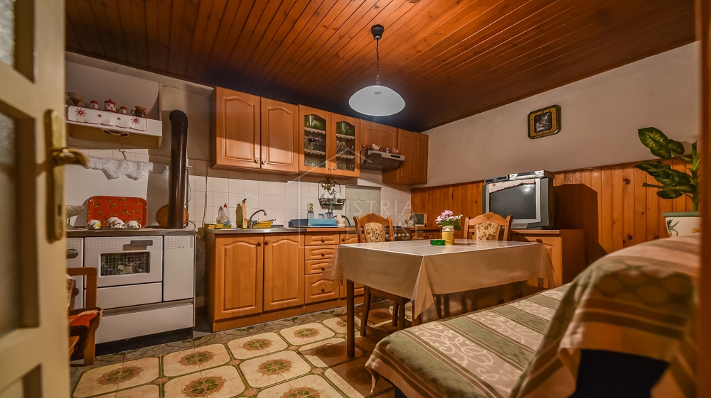 Svetvinčenat, dintorni, casa familiare con ampio giardino