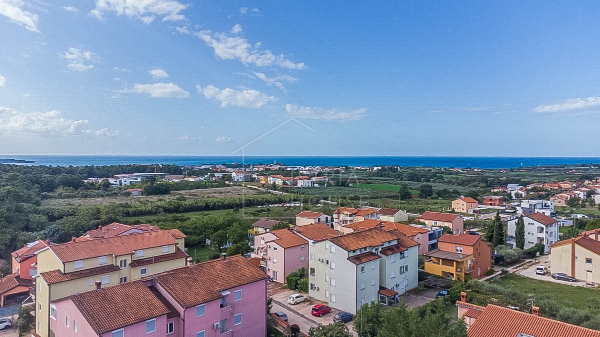 NOVIGRAD, dintorni, appartamento al primo piano di un nuovo edificio