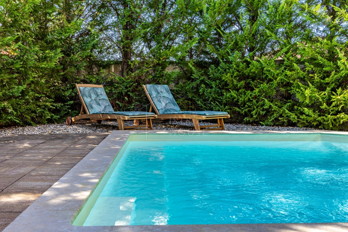 Svetvinčenat, dintorni, casa familiare con piscina